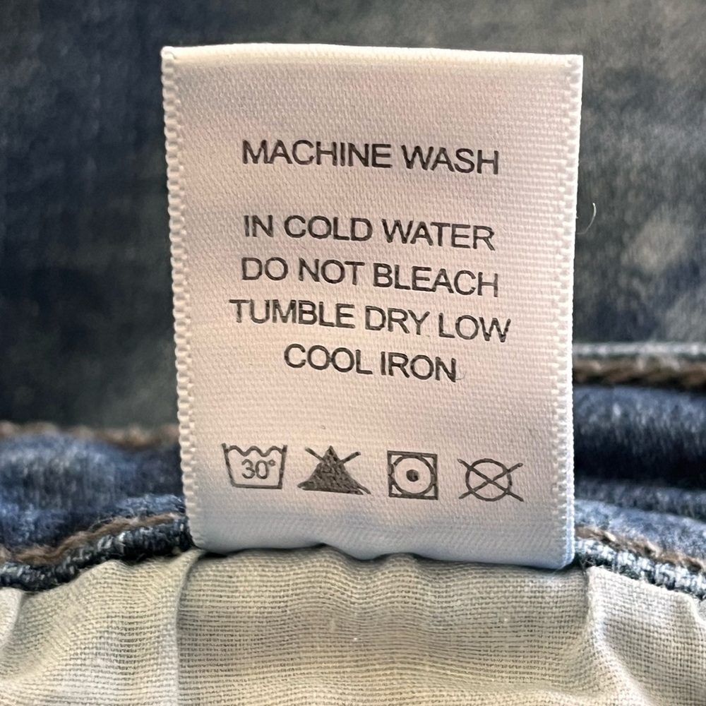 Judy Blue Destroyed Bleach Splatter Boyfriend Skinny Jeans Size 11 - Picture 12 of 16